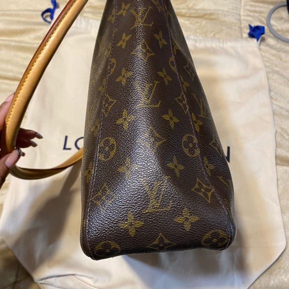 Louis Vuitton Looping GM - Picture 5 of 13